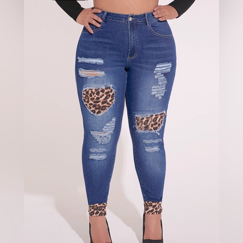 Leopard Print Ripped Skinny Jeans
Dark Wash
